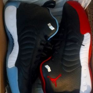 Jordan jumpman,men11,black/red/ Carolina blue